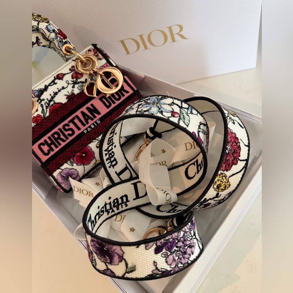 ❤️SOLD ON THE BAY❤️Christian Dior Canvas Florilegio Embroidered Medium Lady - Picture 7 of 16